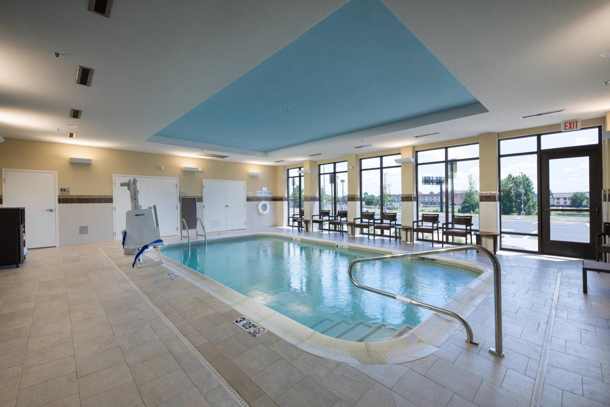 Courtyard By Marriott Russellville Luaran gambar